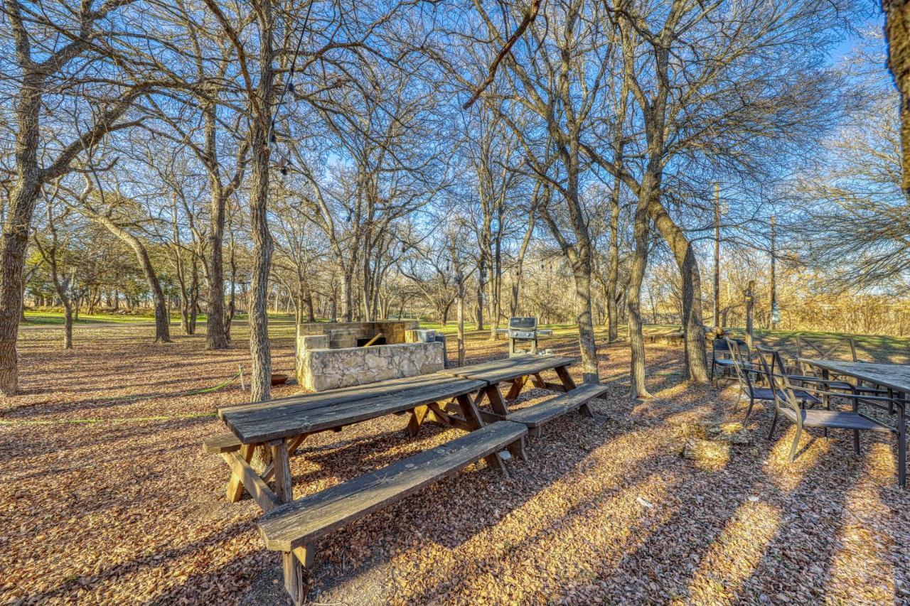 Vila The Pecan @ Mendelbaum Winery Guest Cabins Fredericksburg Exteriér fotografie